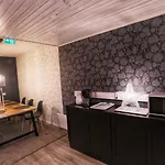 Kuukkeli 2*