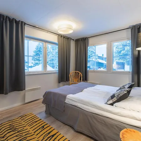 Kuukkeli Inn 2*