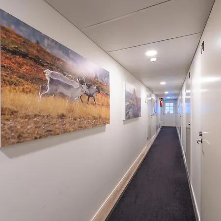 Kuukkeli Estalagem 2*