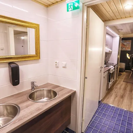 Kuukkeli Estalagem 2*