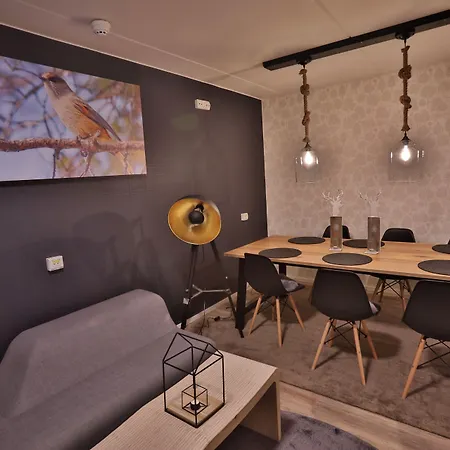 Kuukkeli Estalagem 2*