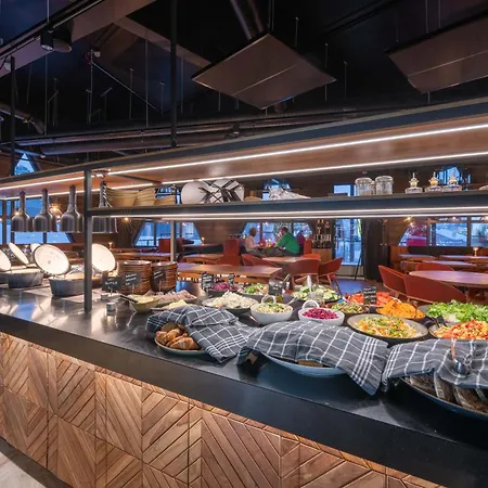 Kuukkeli 2* サーリセルカ